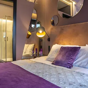 https://luxury-upscale-apartments-on-maydan.hotels-of-kiev.com